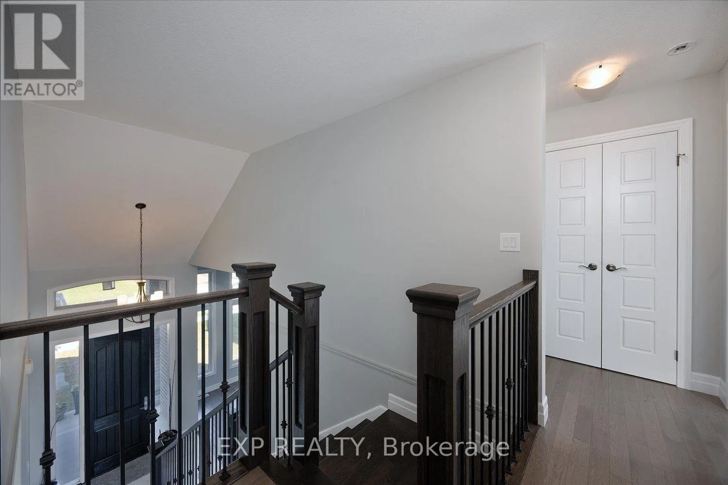21 SYCAMORE DRIVE N