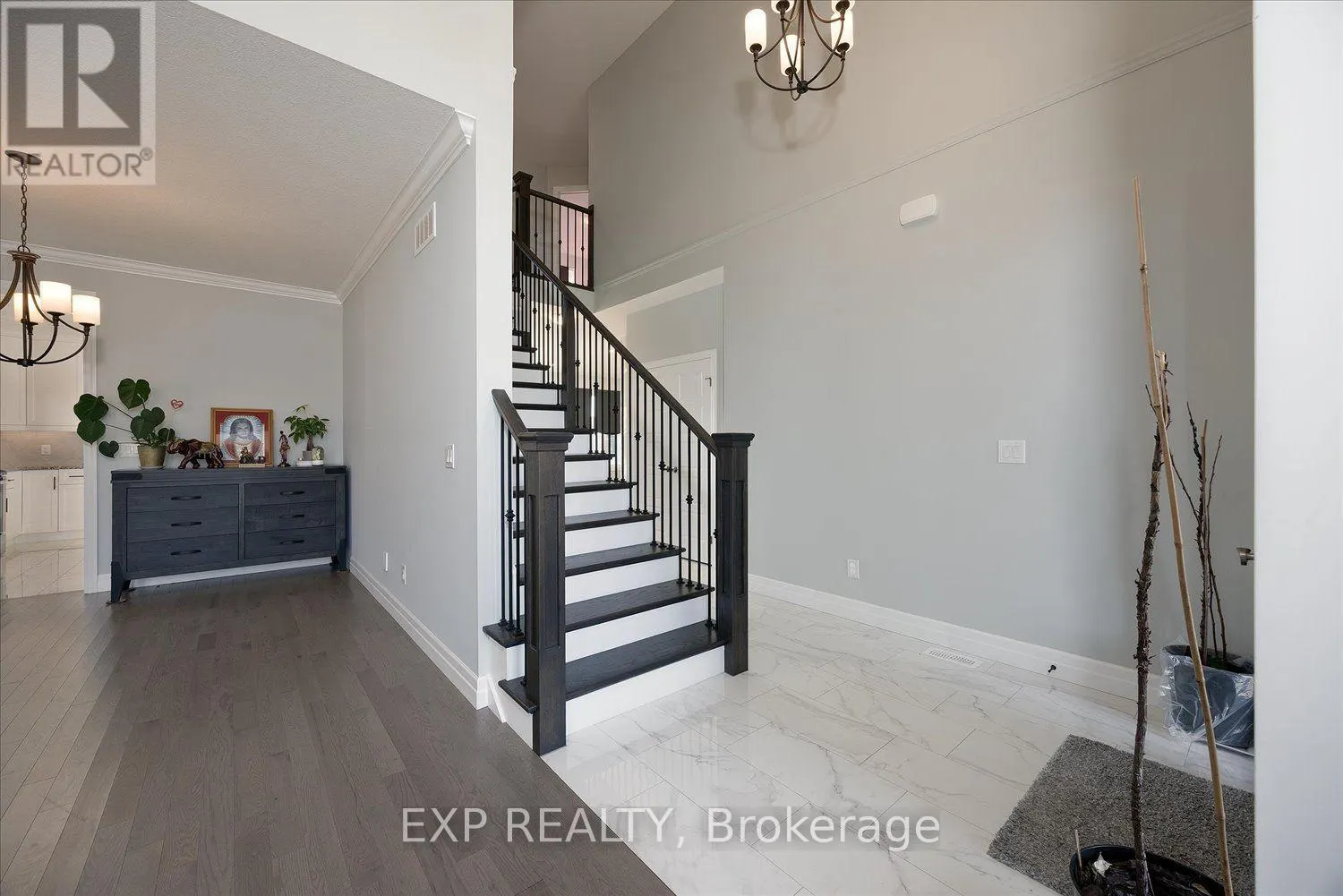 21 SYCAMORE DRIVE N