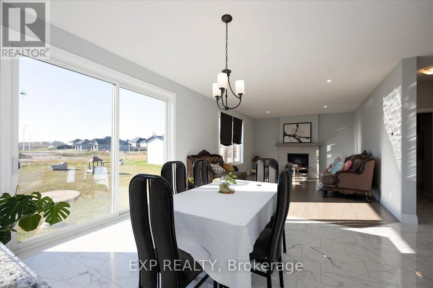 21 SYCAMORE DRIVE N