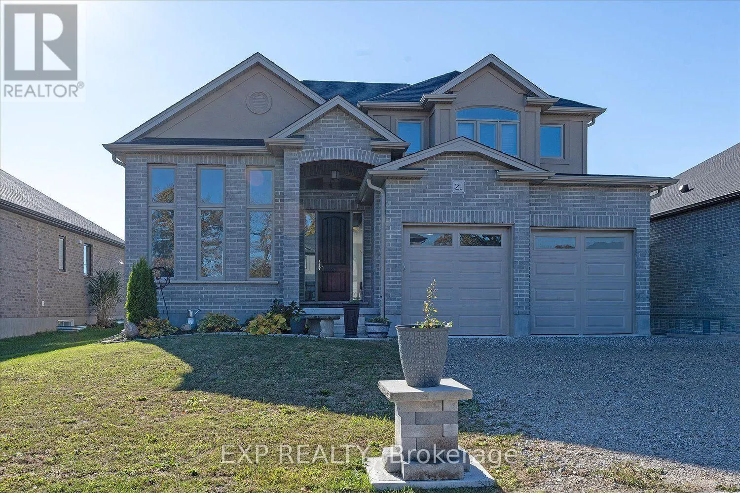 21 SYCAMORE DRIVE N