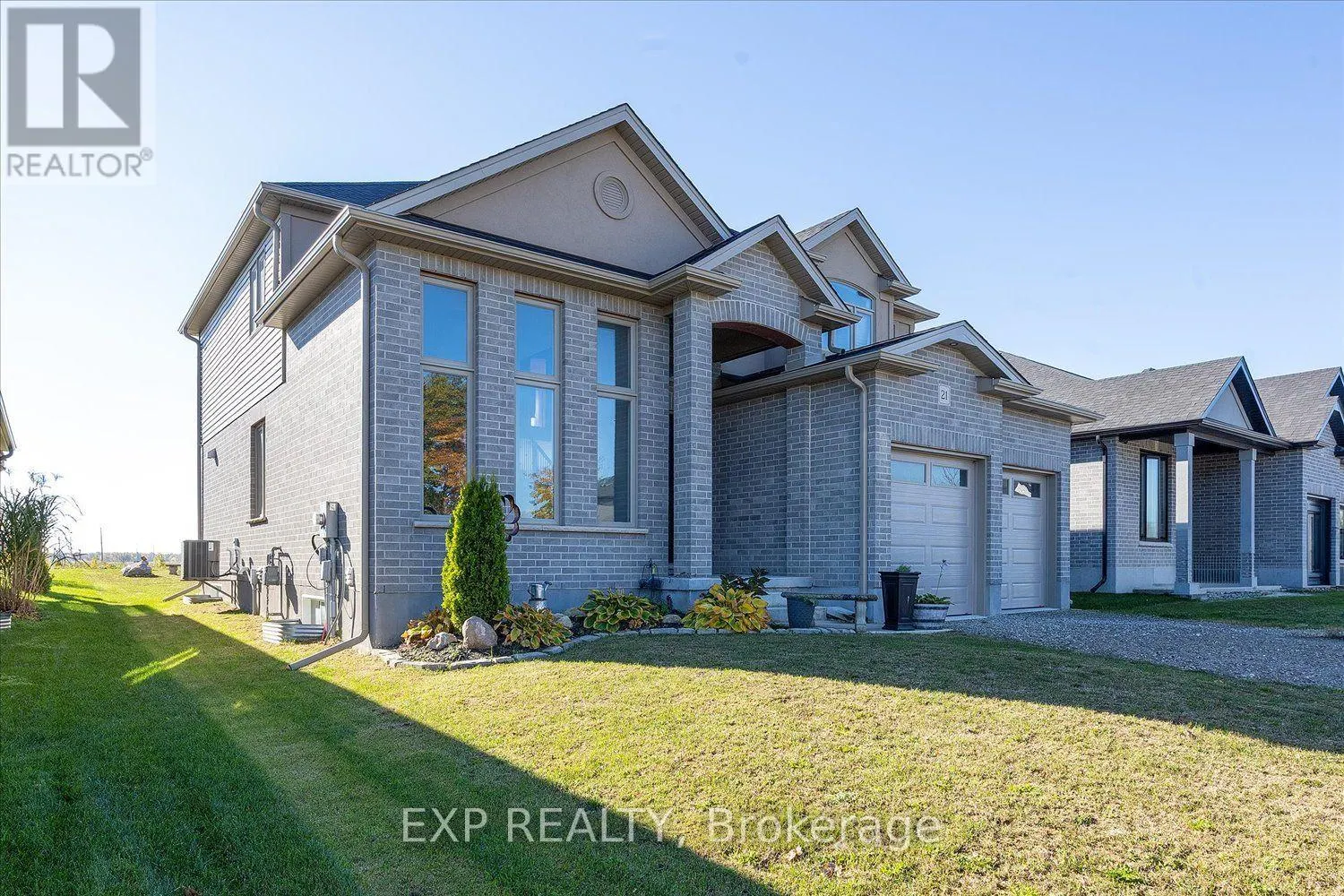 21 SYCAMORE DRIVE N