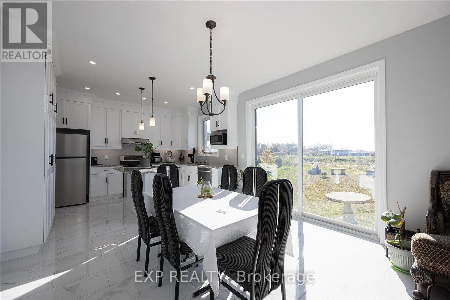 21 SYCAMORE DRIVE N