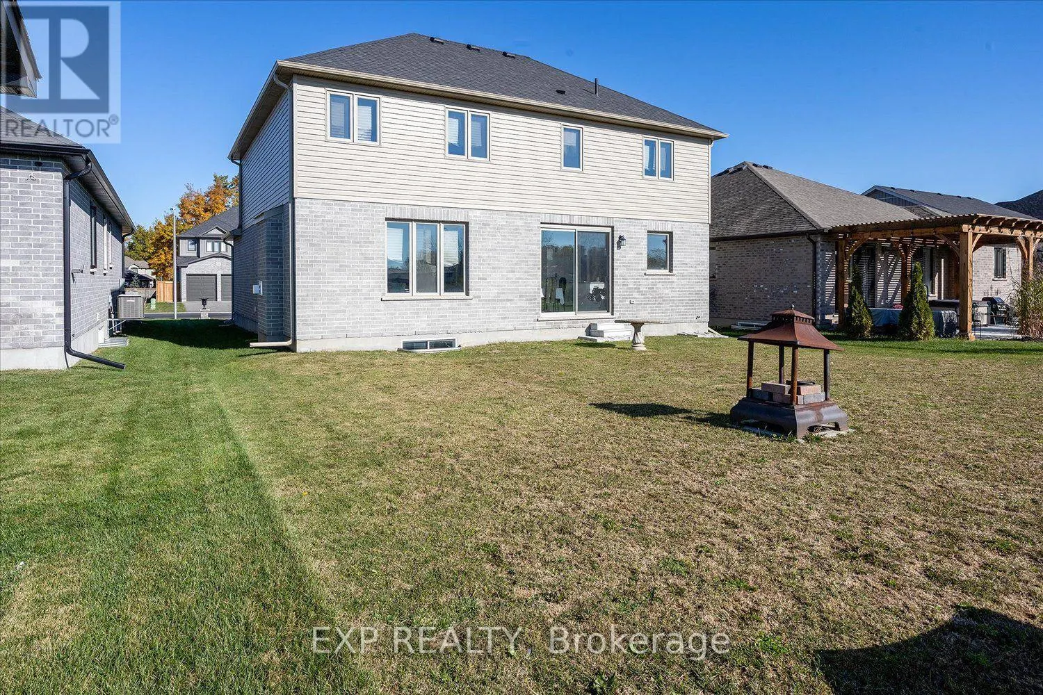 21 SYCAMORE DRIVE N