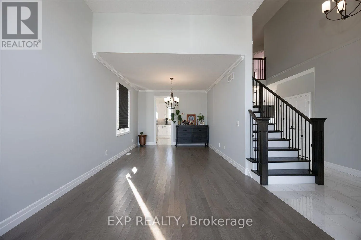 21 SYCAMORE DRIVE N