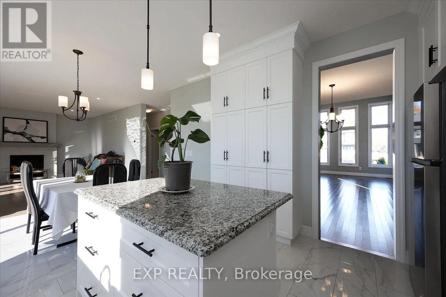 21 SYCAMORE DRIVE N