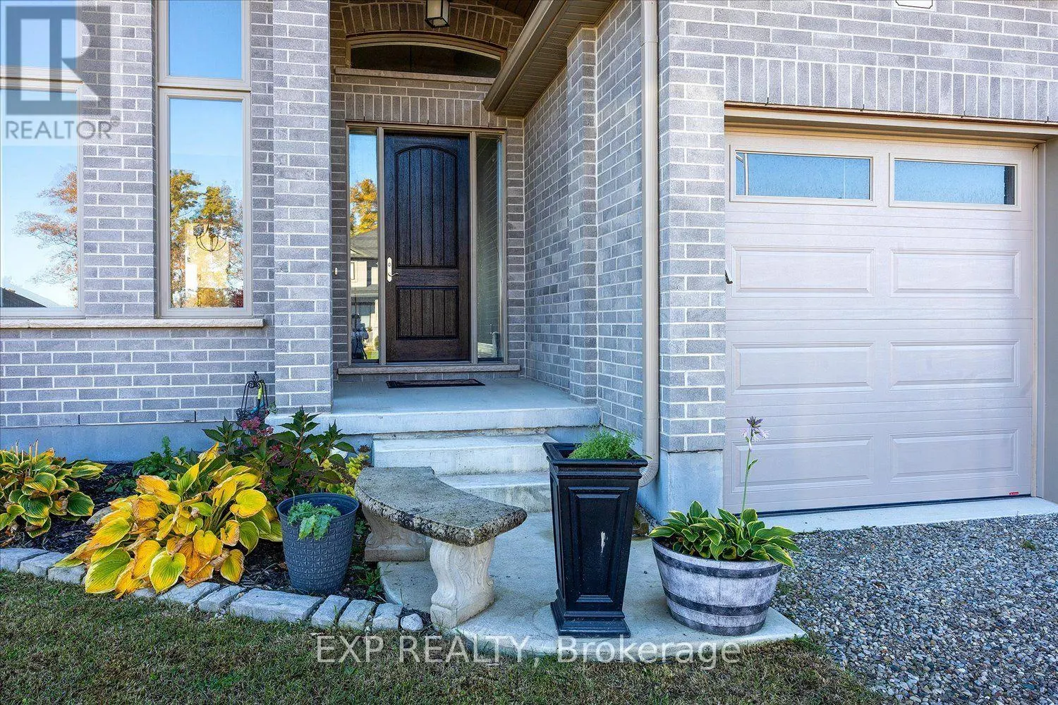 21 SYCAMORE DRIVE N
