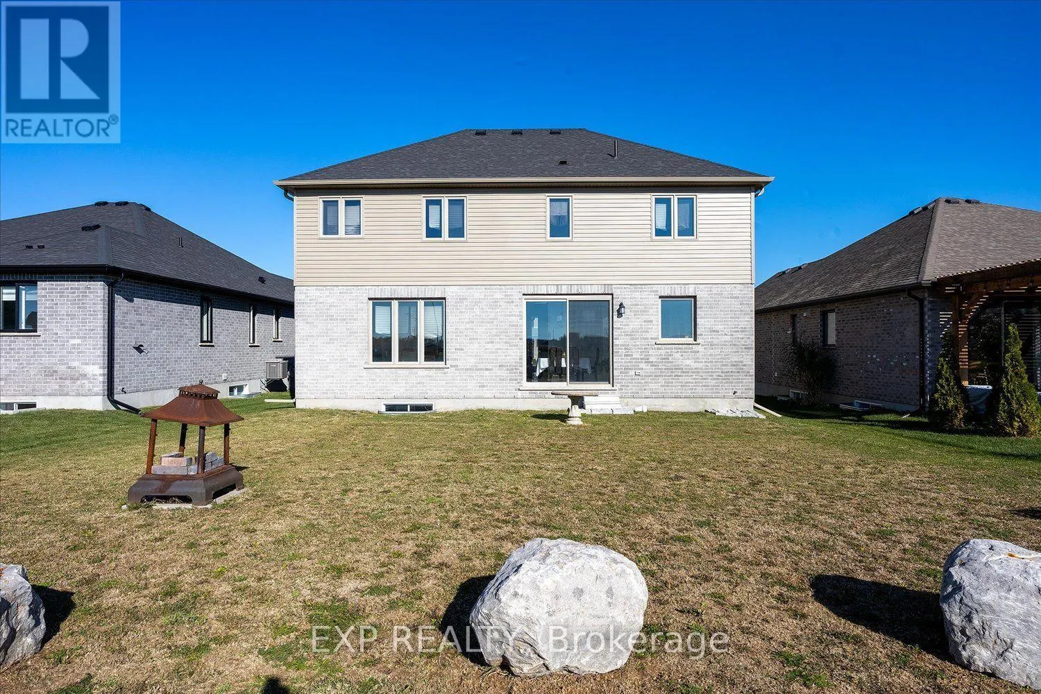 21 SYCAMORE DRIVE N