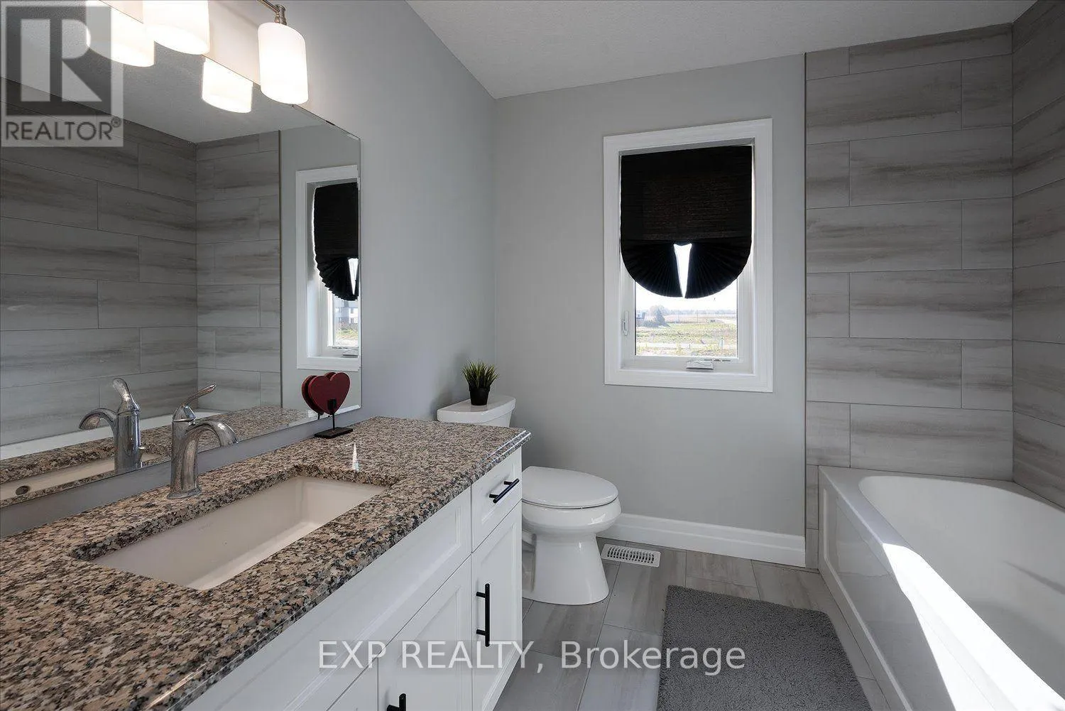 21 SYCAMORE DRIVE N