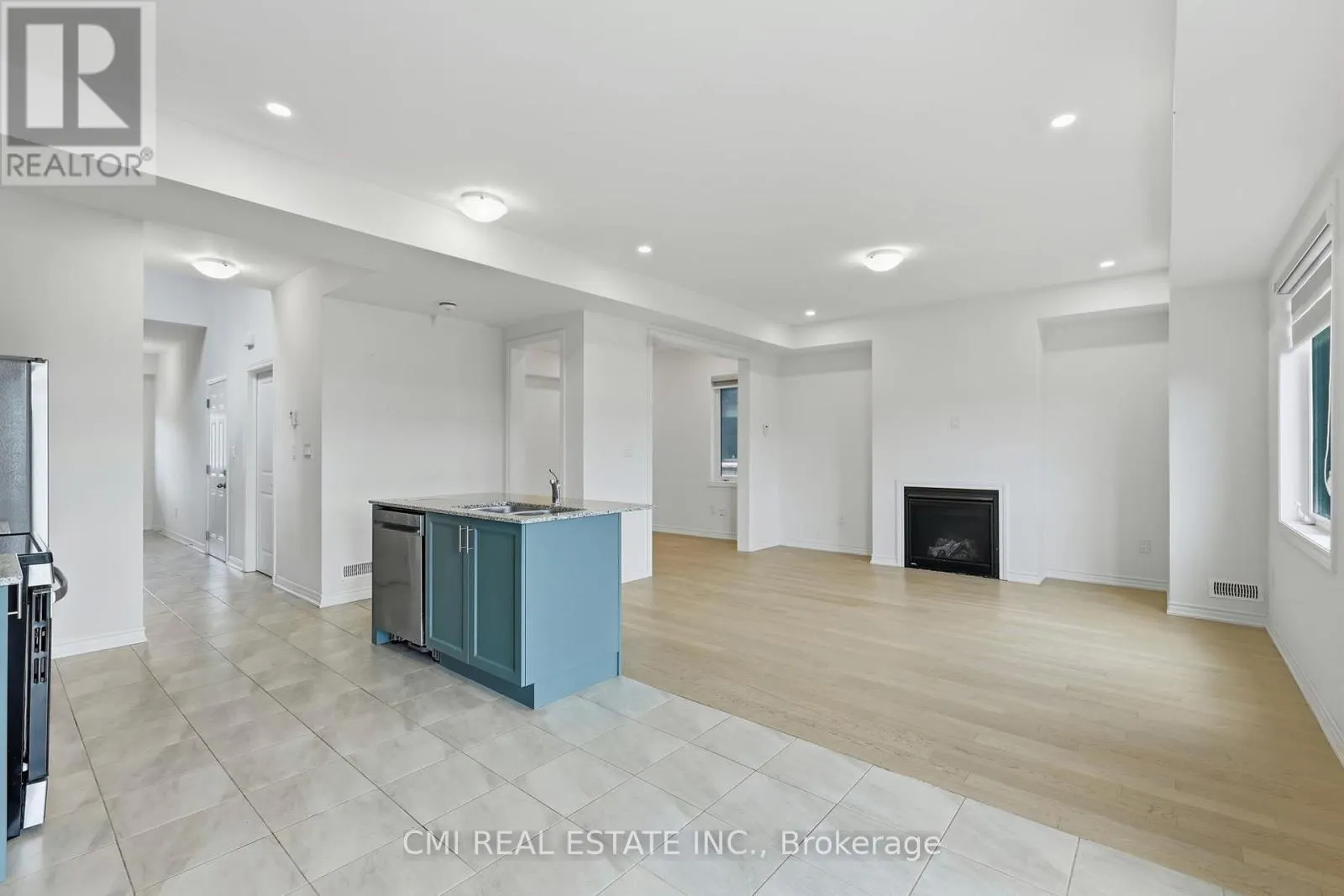 20 HILLCROFT WAY