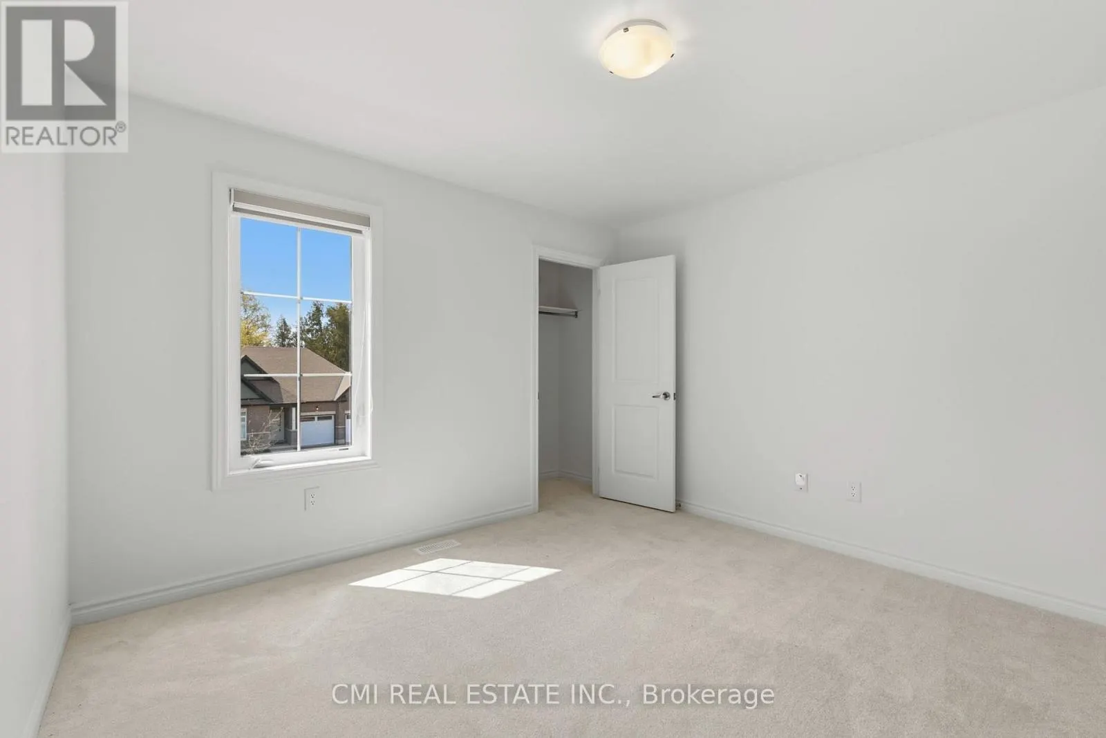20 HILLCROFT WAY