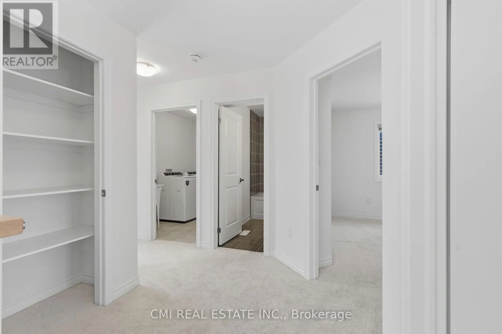 20 HILLCROFT WAY