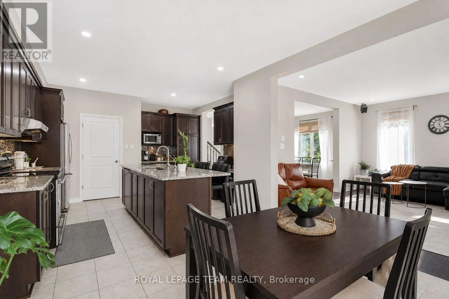 3 STONELEIGH STREET