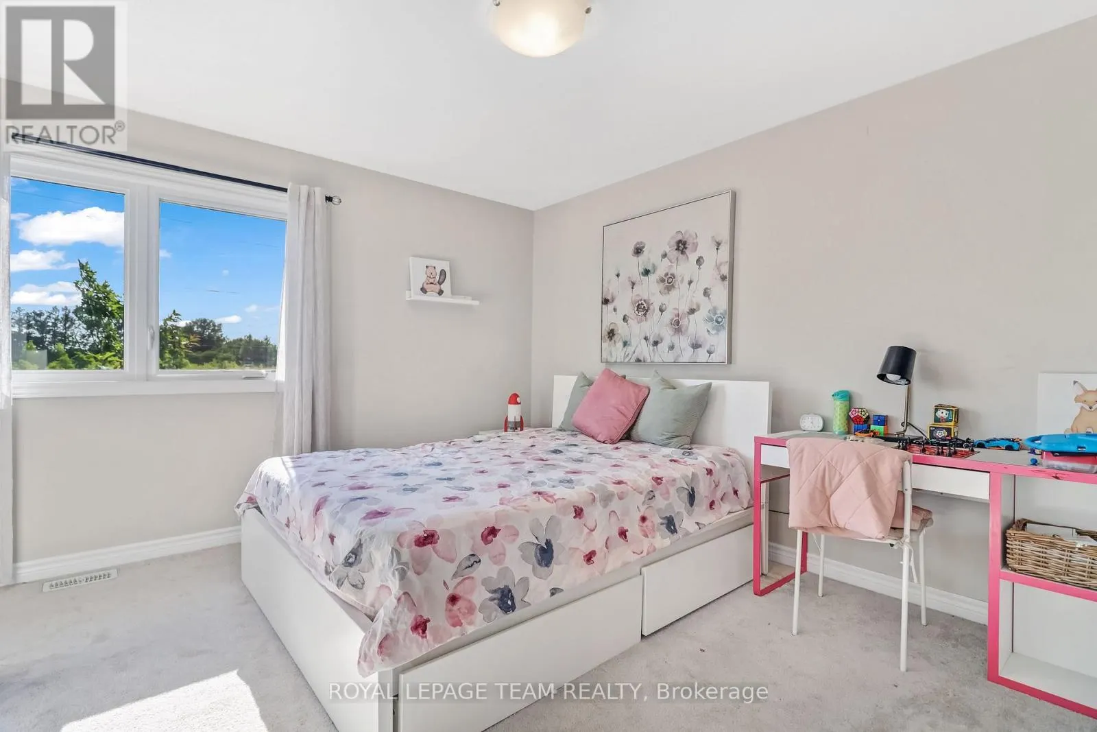 3 STONELEIGH STREET