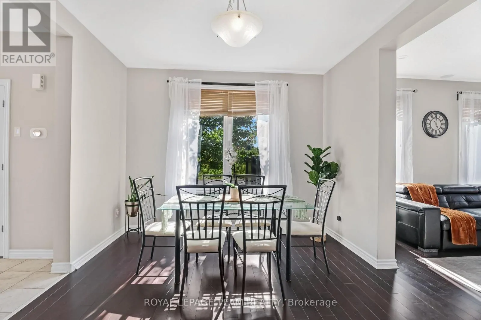3 STONELEIGH STREET
