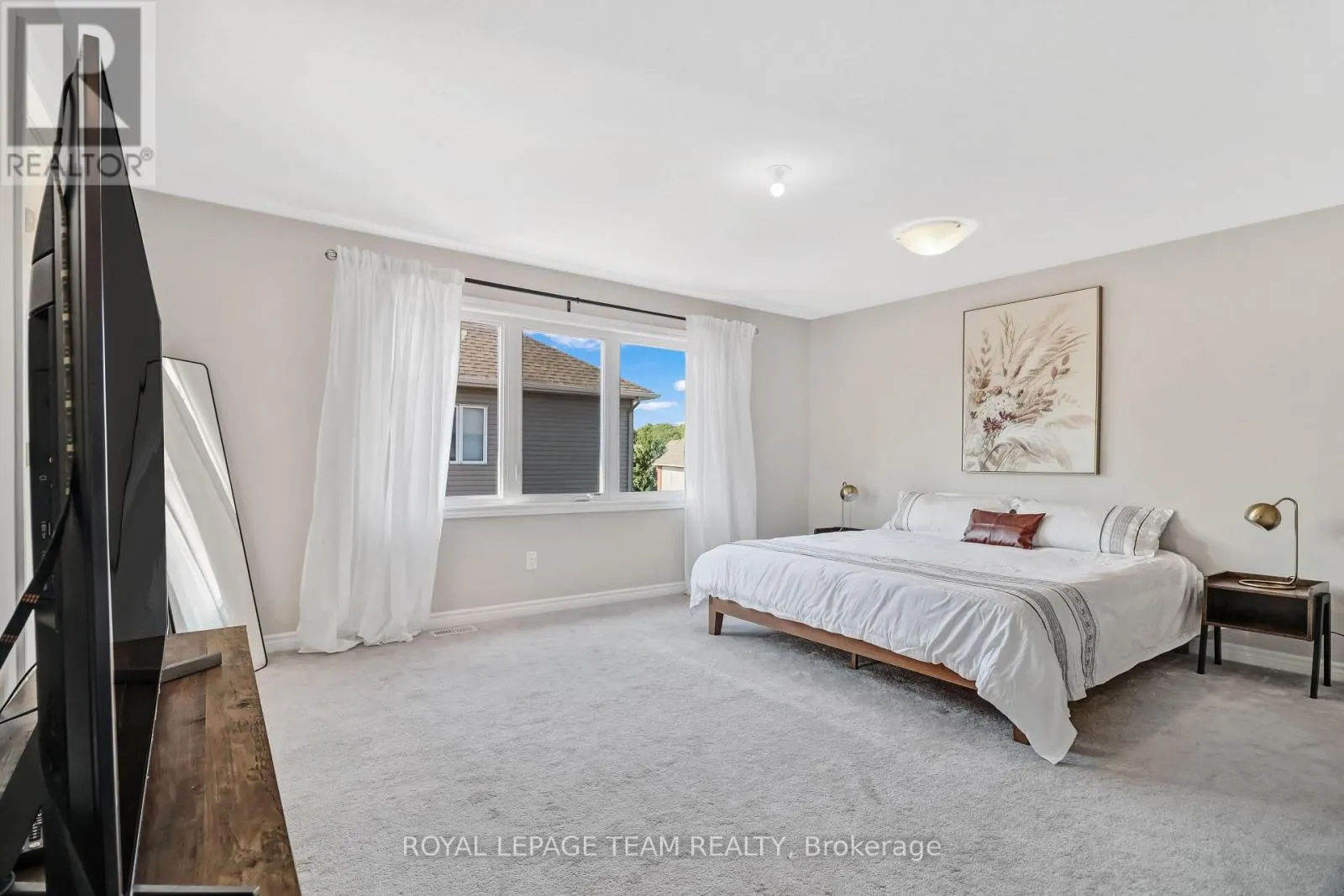 3 STONELEIGH STREET