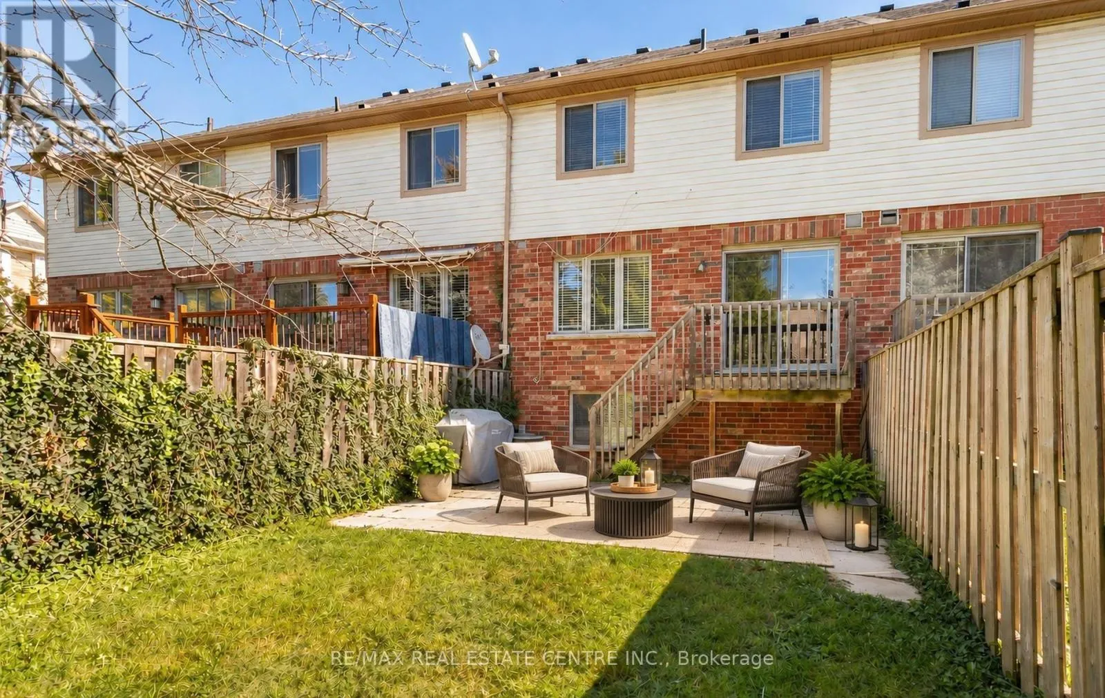 38 - 8 HEMLOCK WAY