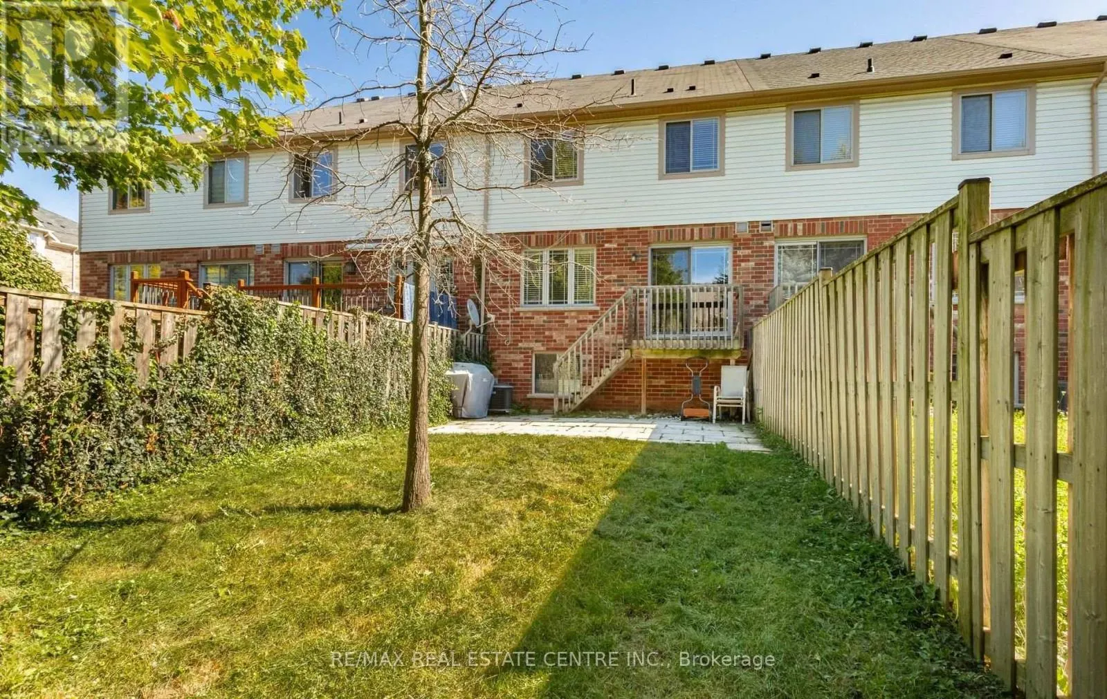 38 - 8 HEMLOCK WAY