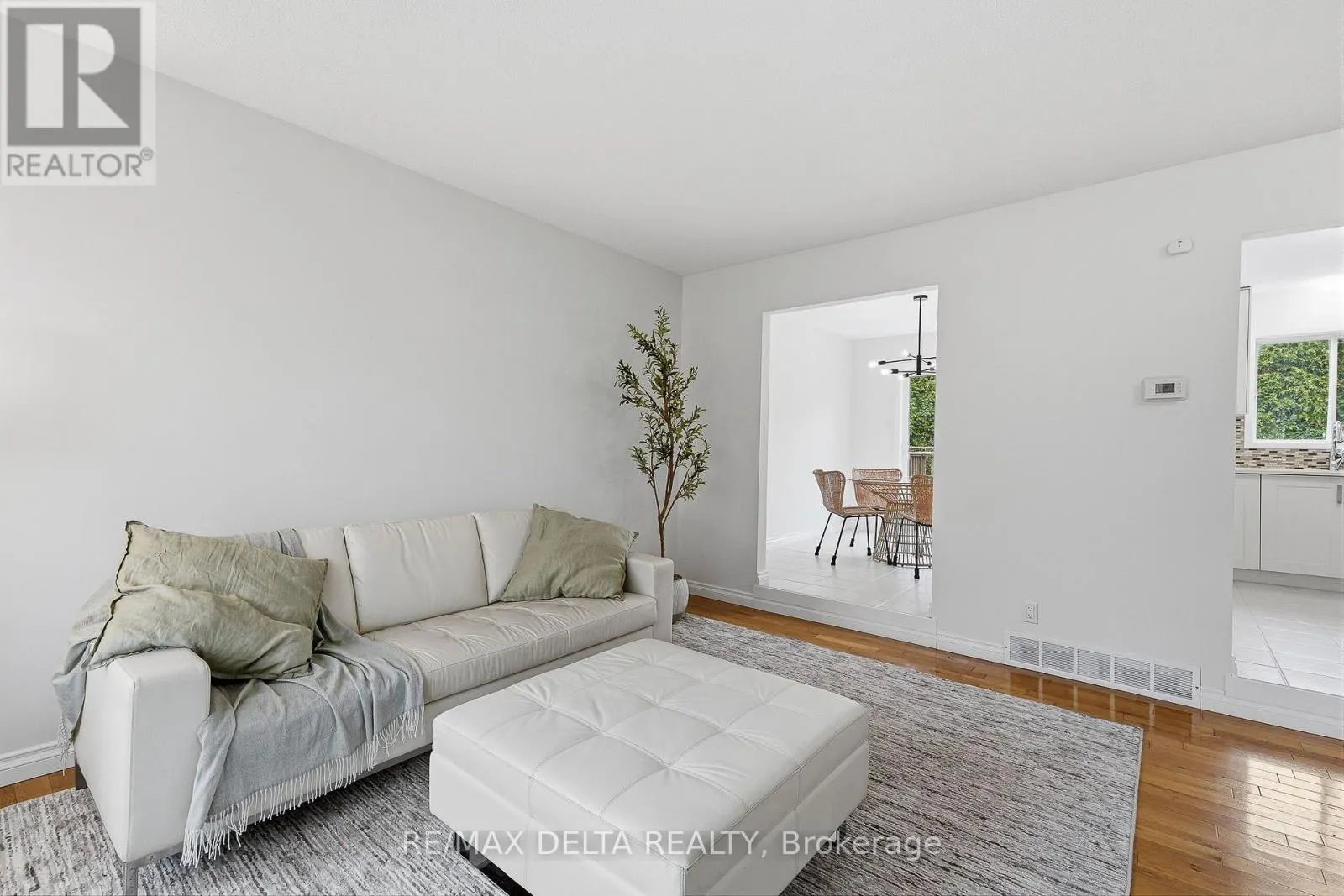 934 COTE STREET