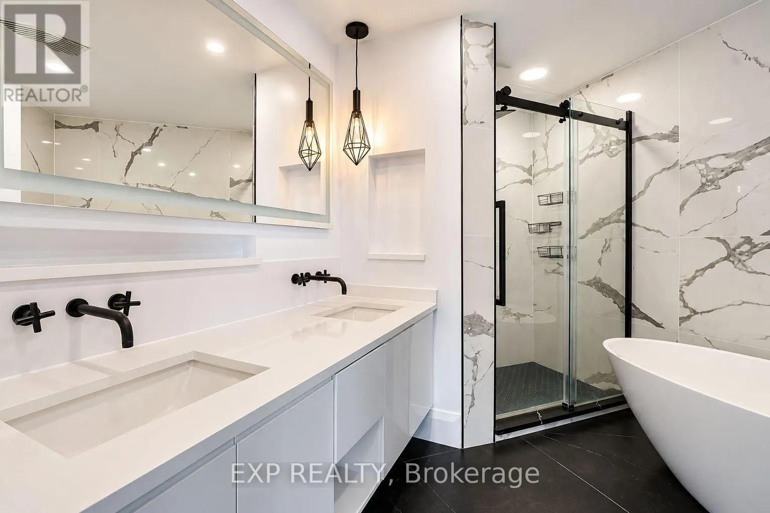 PH 2503 - 200 RIDEAU STREET