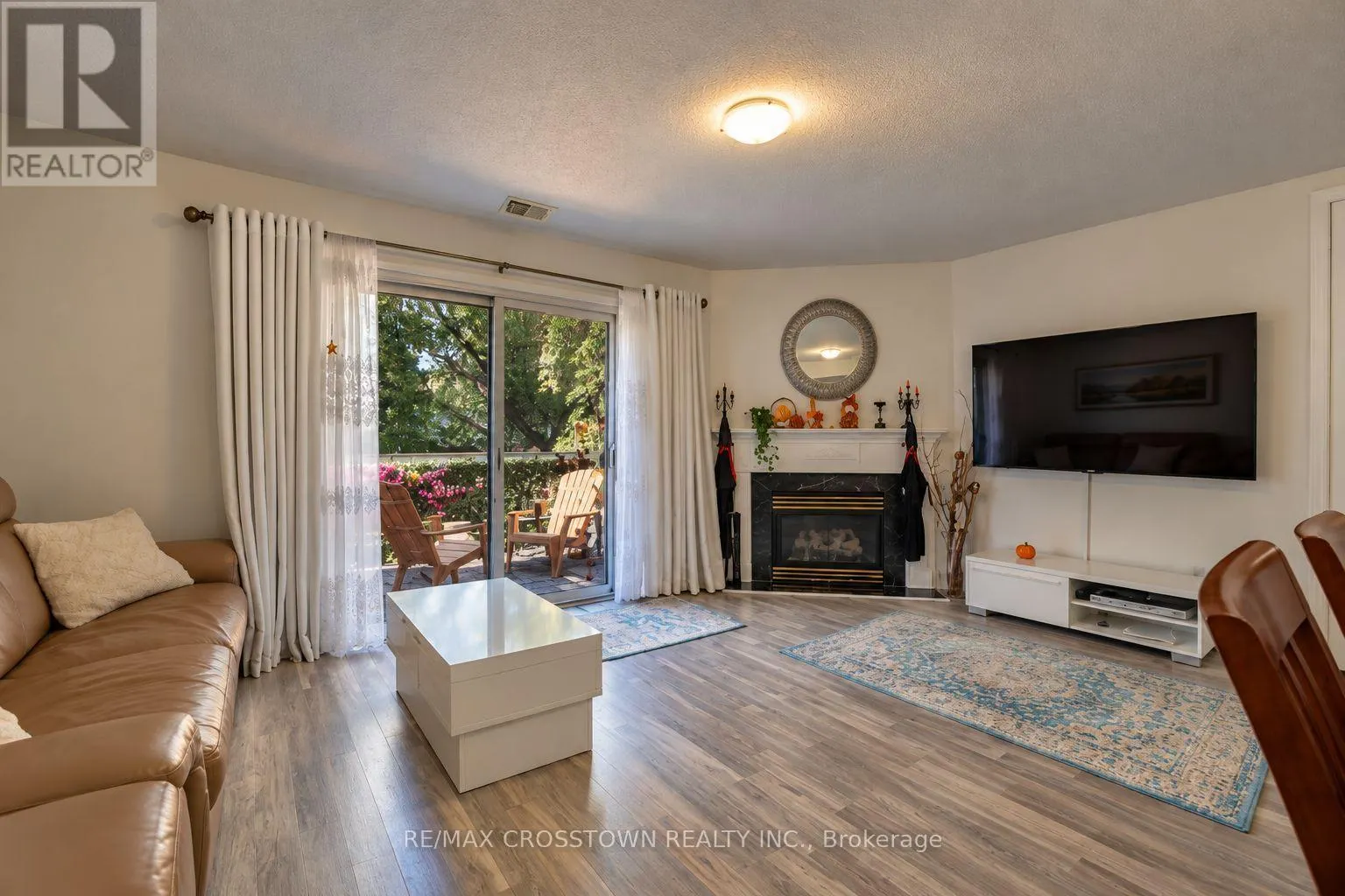 10 - 1067 RYMAL ROAD E