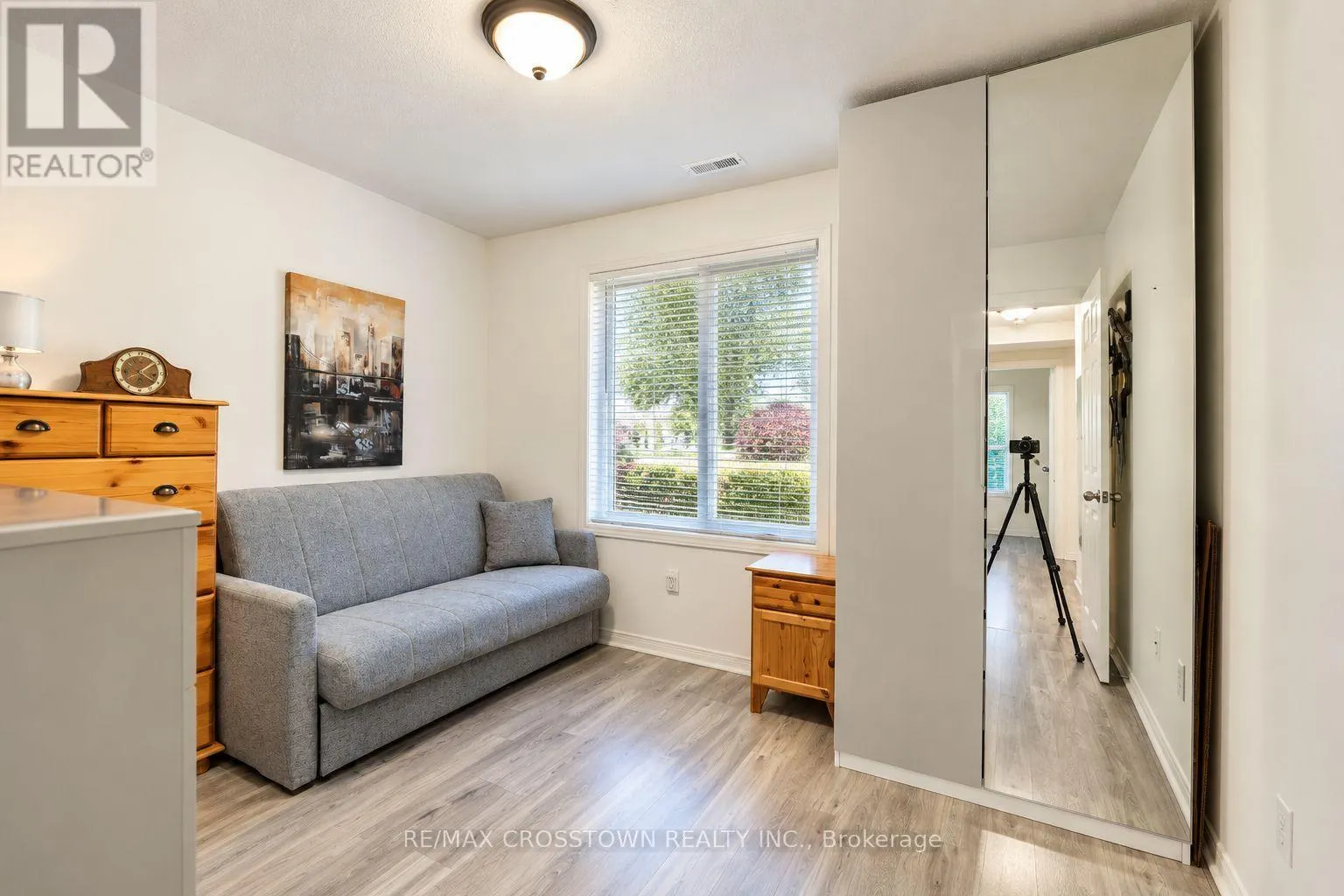 10 - 1067 RYMAL ROAD E