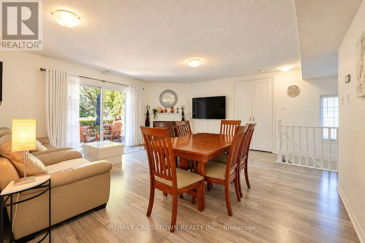 10 - 1067 RYMAL ROAD E