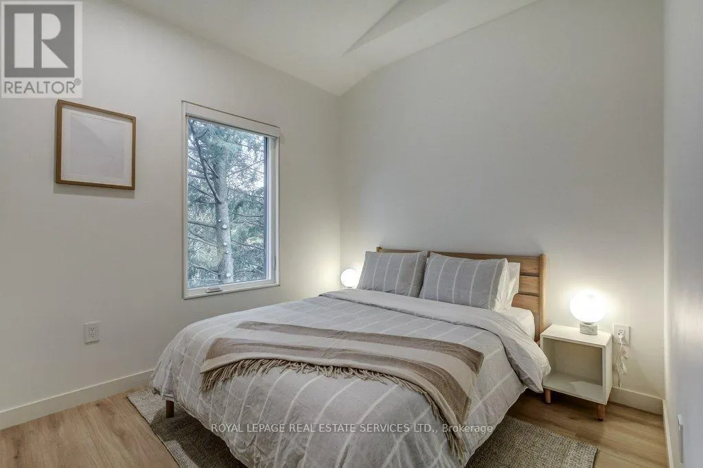 28 - 308 PARKSIDE DRIVE