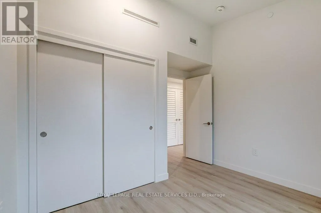 28 - 308 PARKSIDE DRIVE