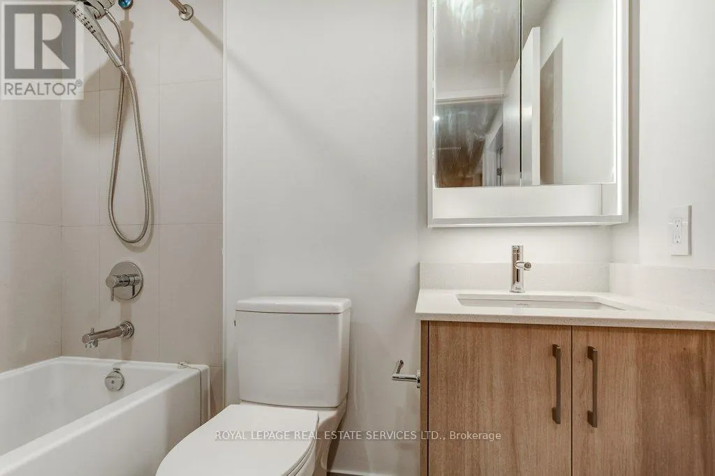 28 - 308 PARKSIDE DRIVE