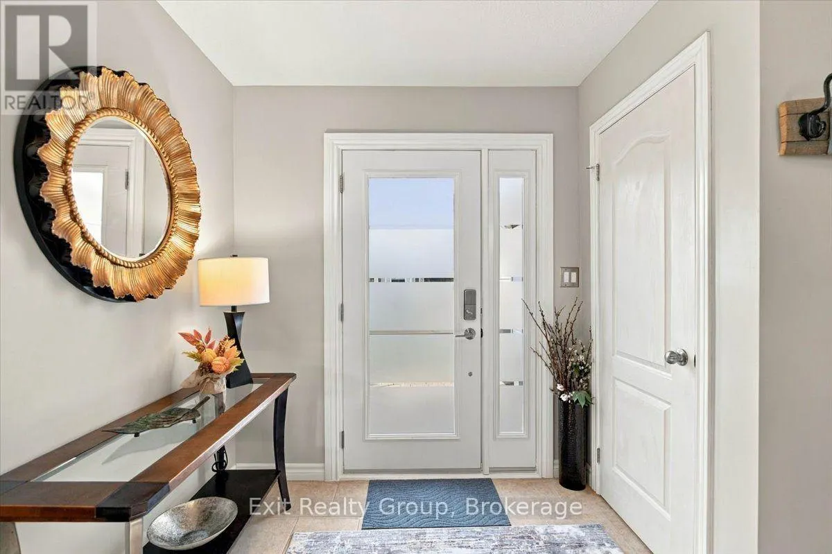 86 SANDBANKS COURT