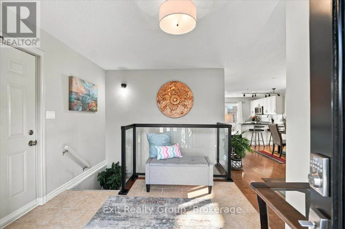 86 SANDBANKS COURT