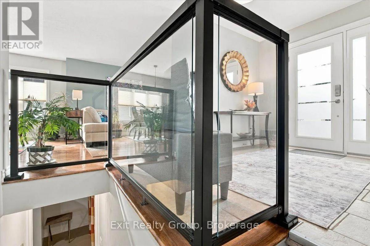 86 SANDBANKS COURT