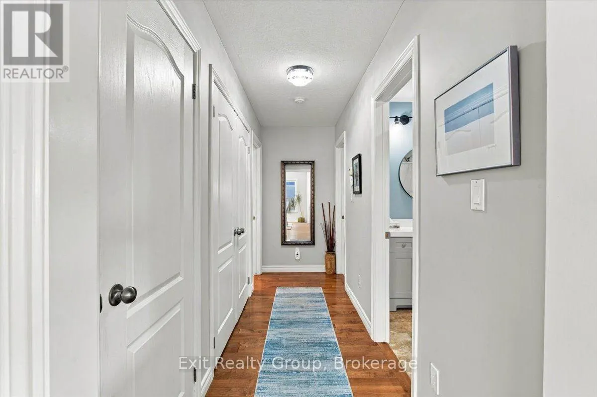 86 SANDBANKS COURT