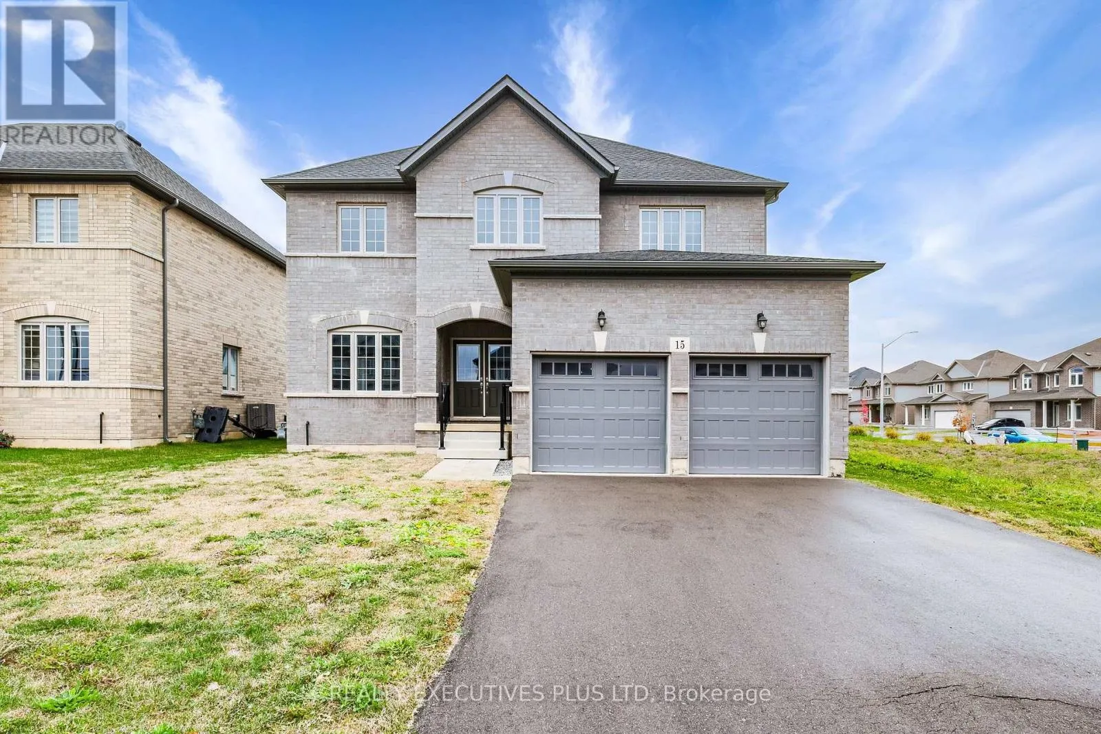 15 VENTURE WAY