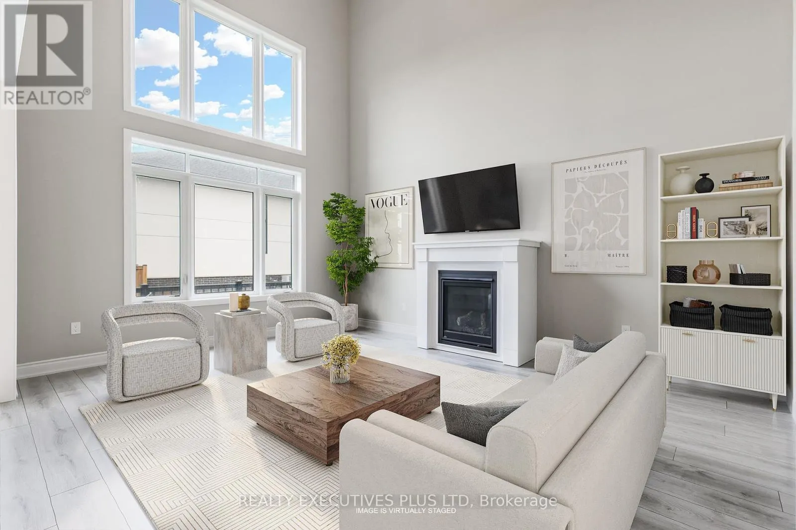 15 VENTURE WAY
