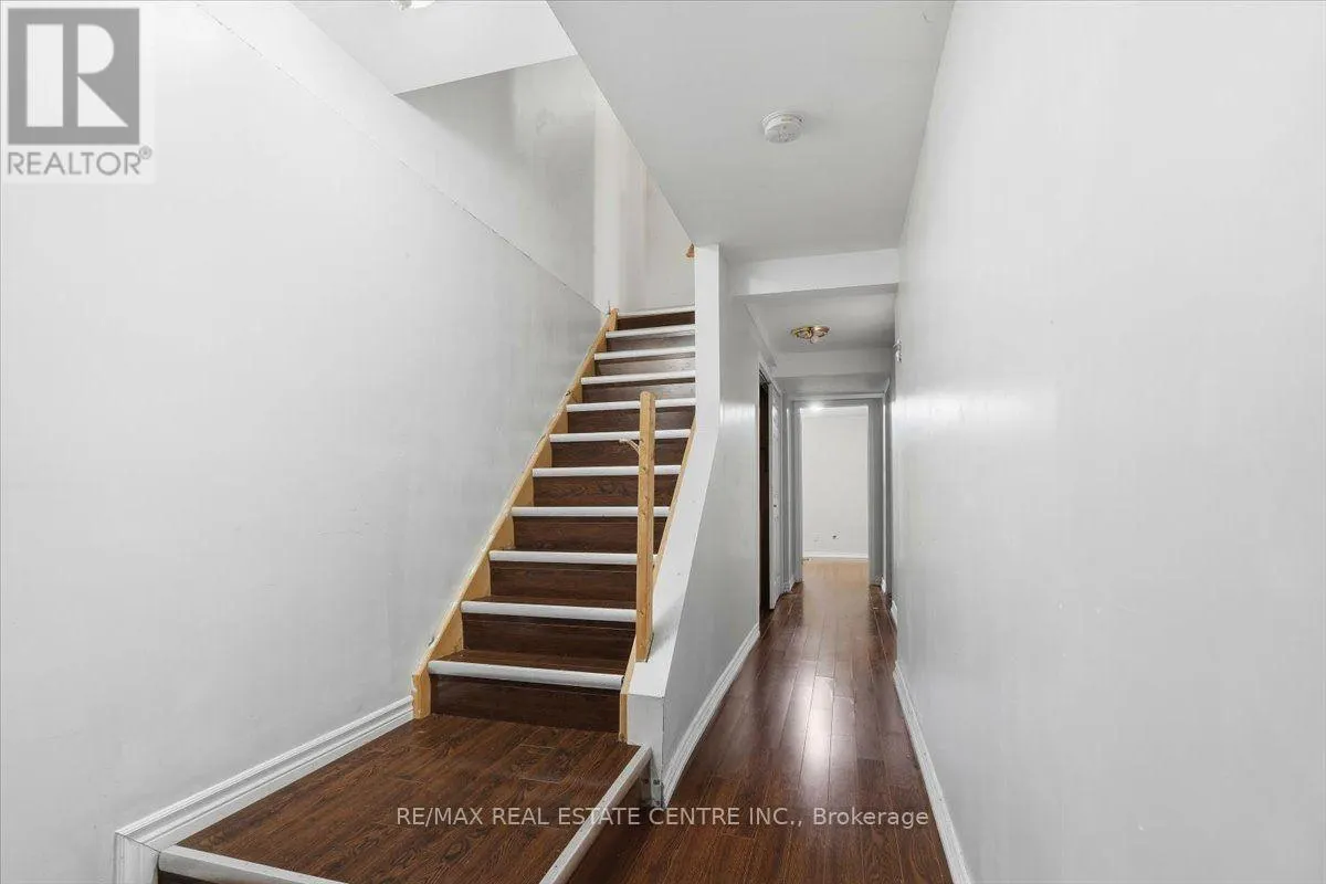 15 ROEHAMPTON CRESCENT
