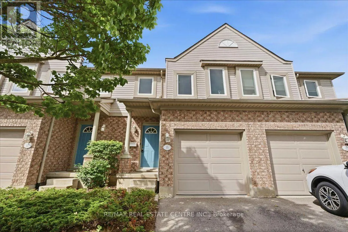 15 ROEHAMPTON CRESCENT