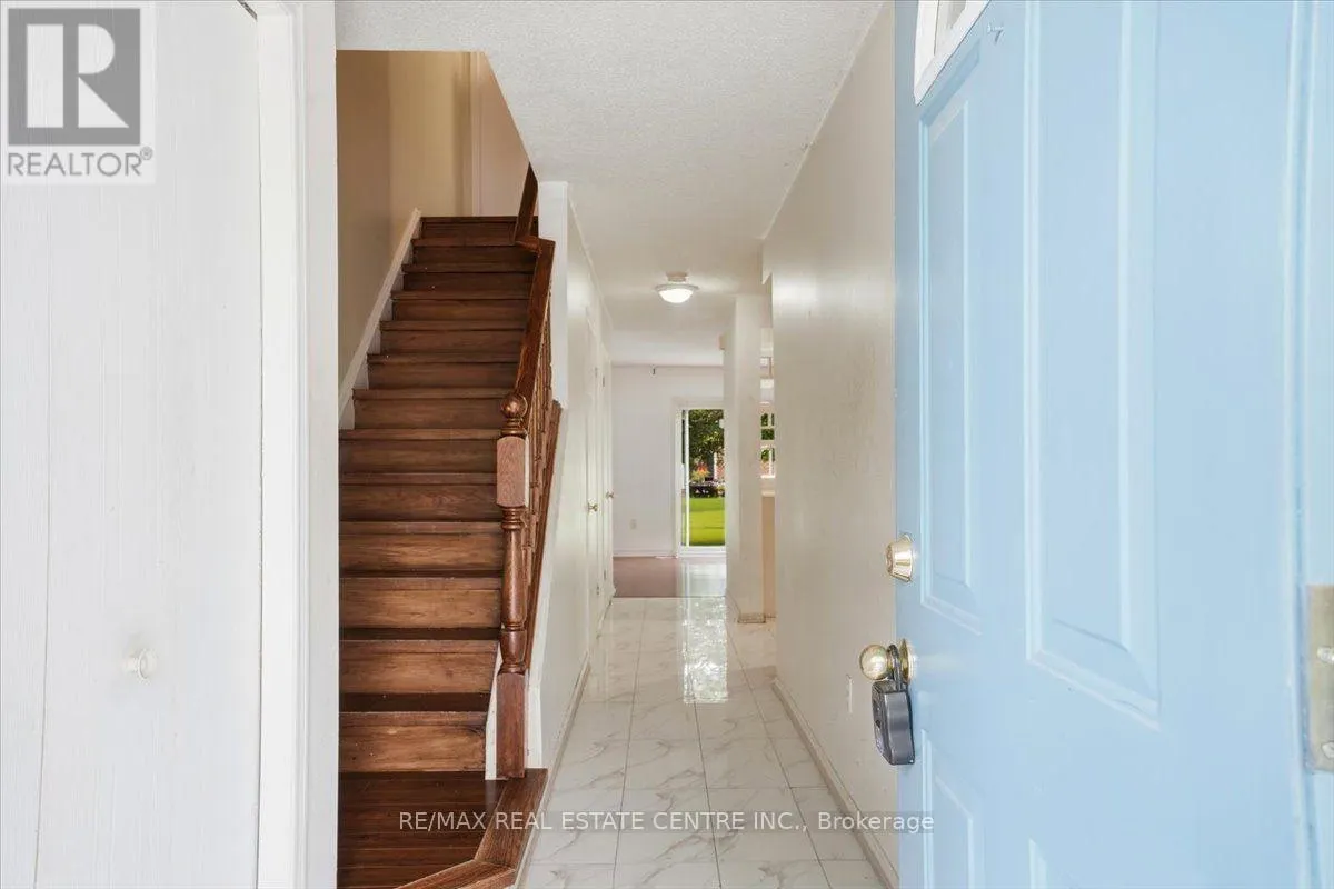 15 ROEHAMPTON CRESCENT