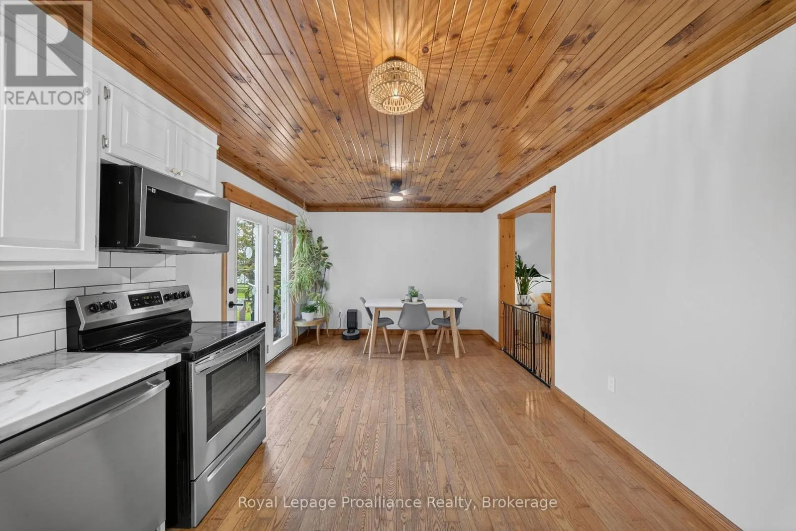 235 EAST HUNGERFORD ROAD