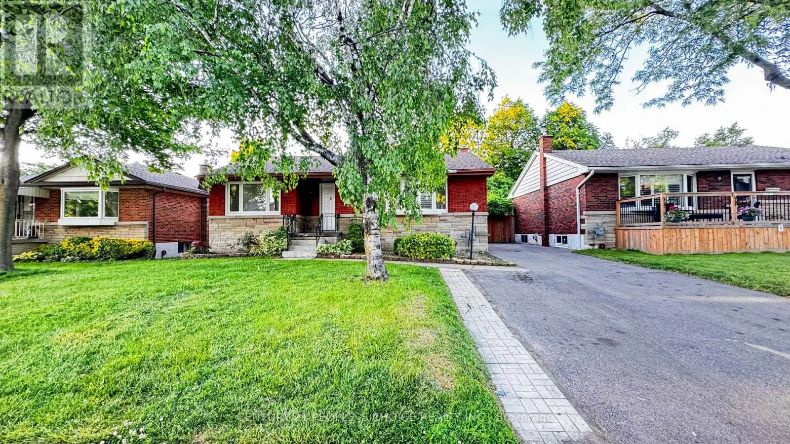 7 HARDALE CRESCENT