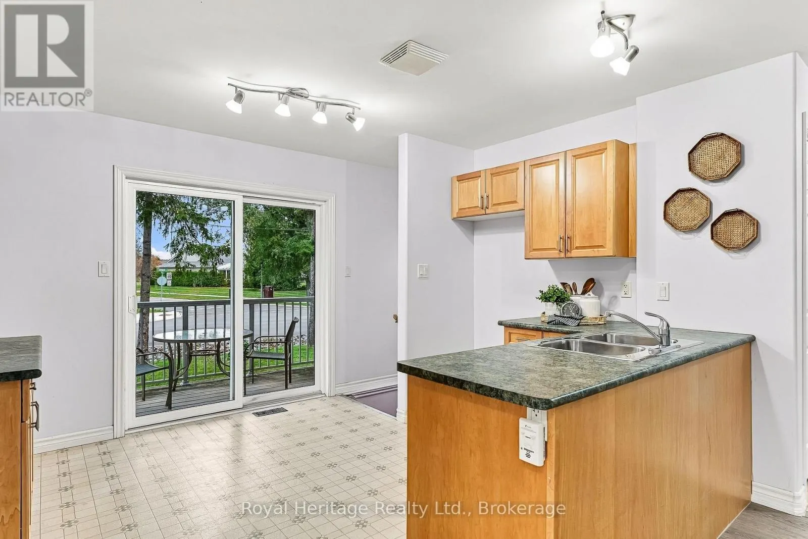 101 - 5 DOCKSIDE LN LANE #101