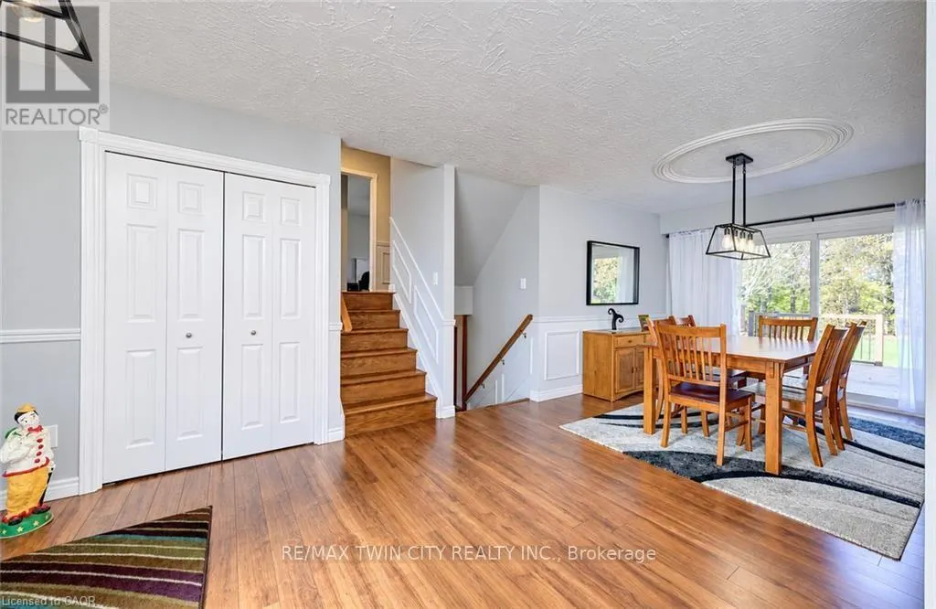 499 EAST RIVER ROAD