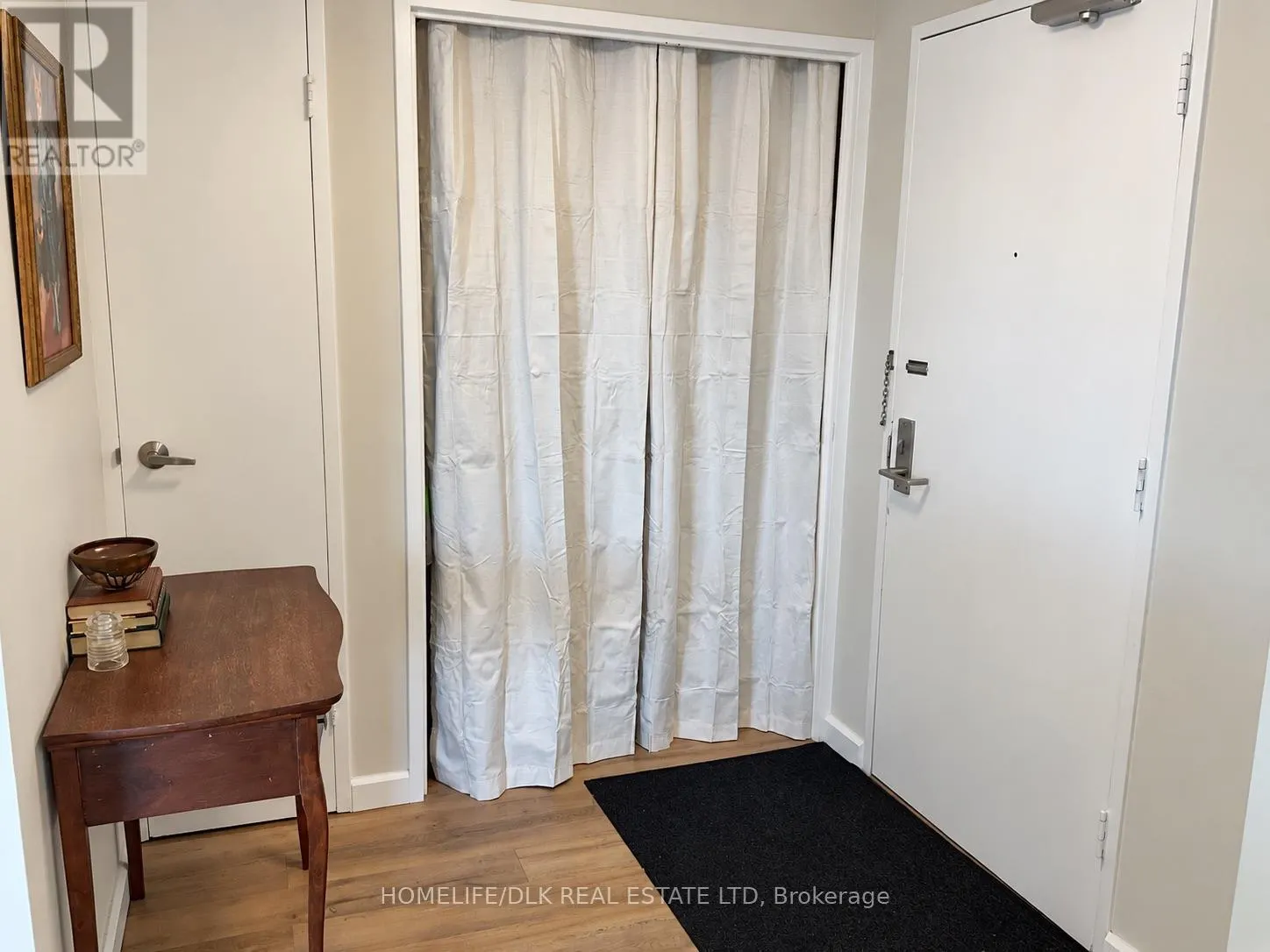 607 - 109 KING STREET E