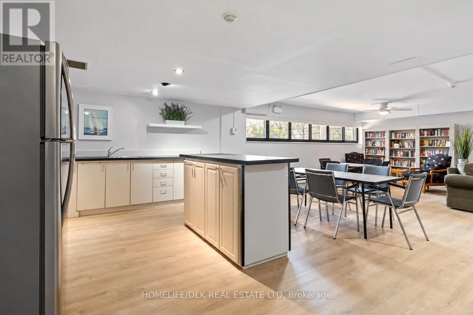 607 - 109 KING STREET E