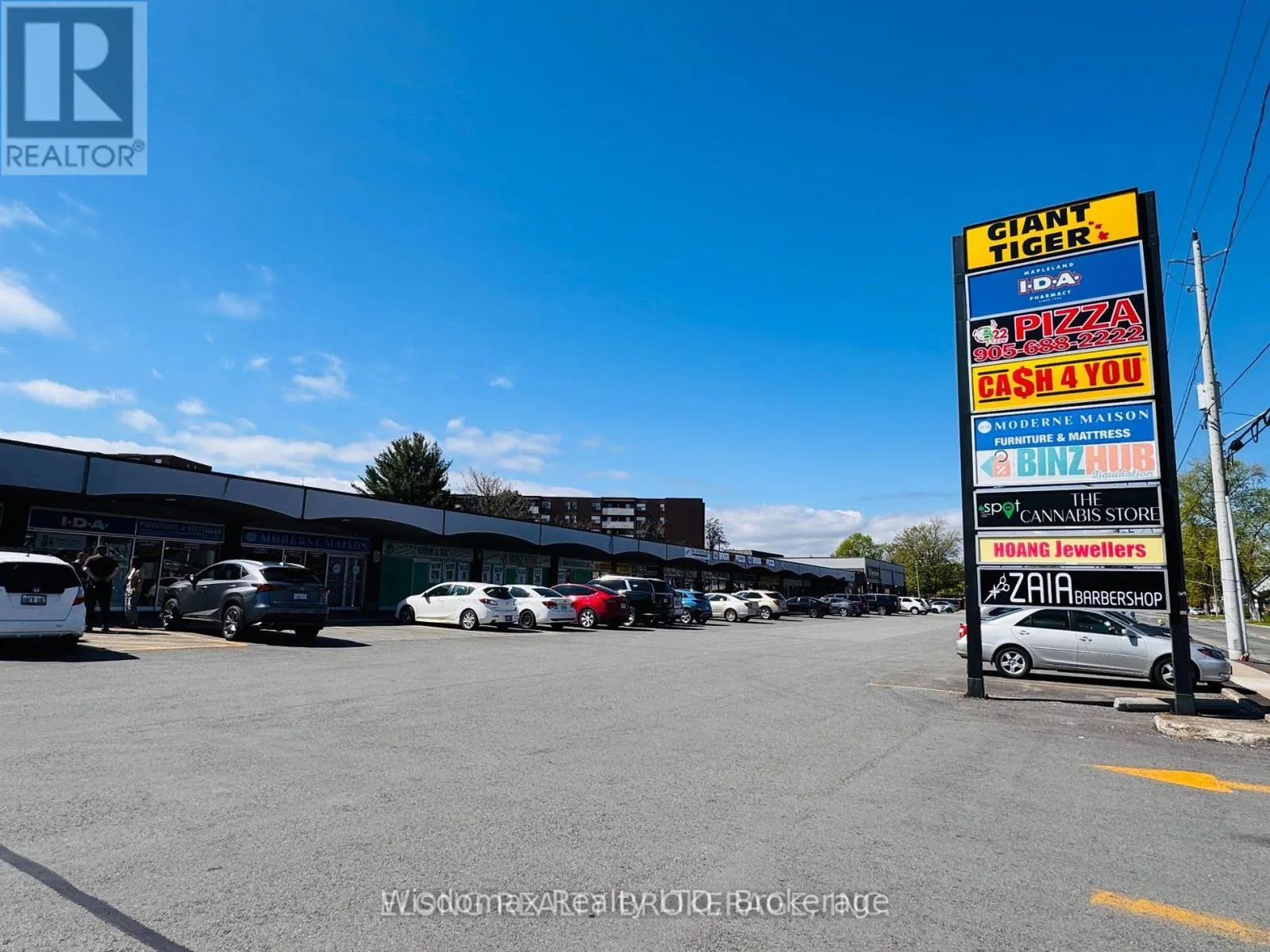 9 - 120 WELLAND AVENUE #9