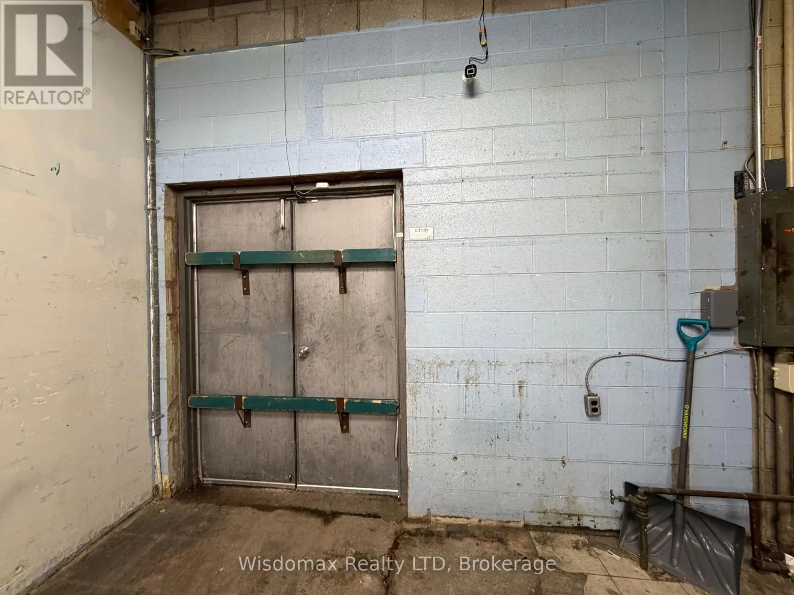 9 - 120 WELLAND AVENUE #9