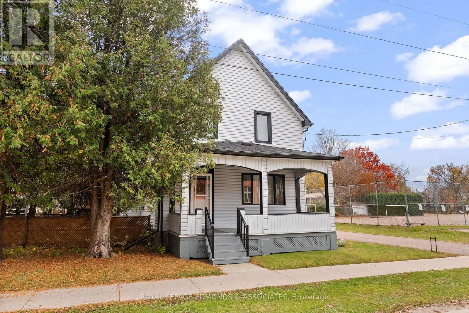 112 ISABELLA STREET