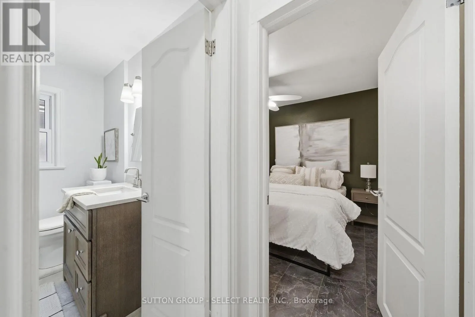 18 BRISCOE STREET W