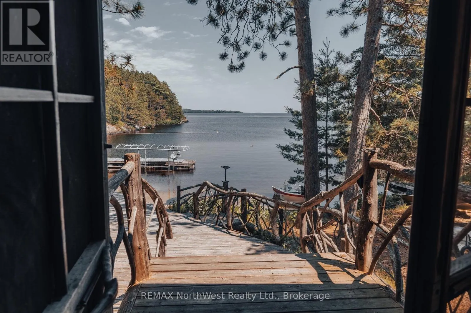 RAINY LAKE - 1 RED PINE ISLAND #Rainy Lake