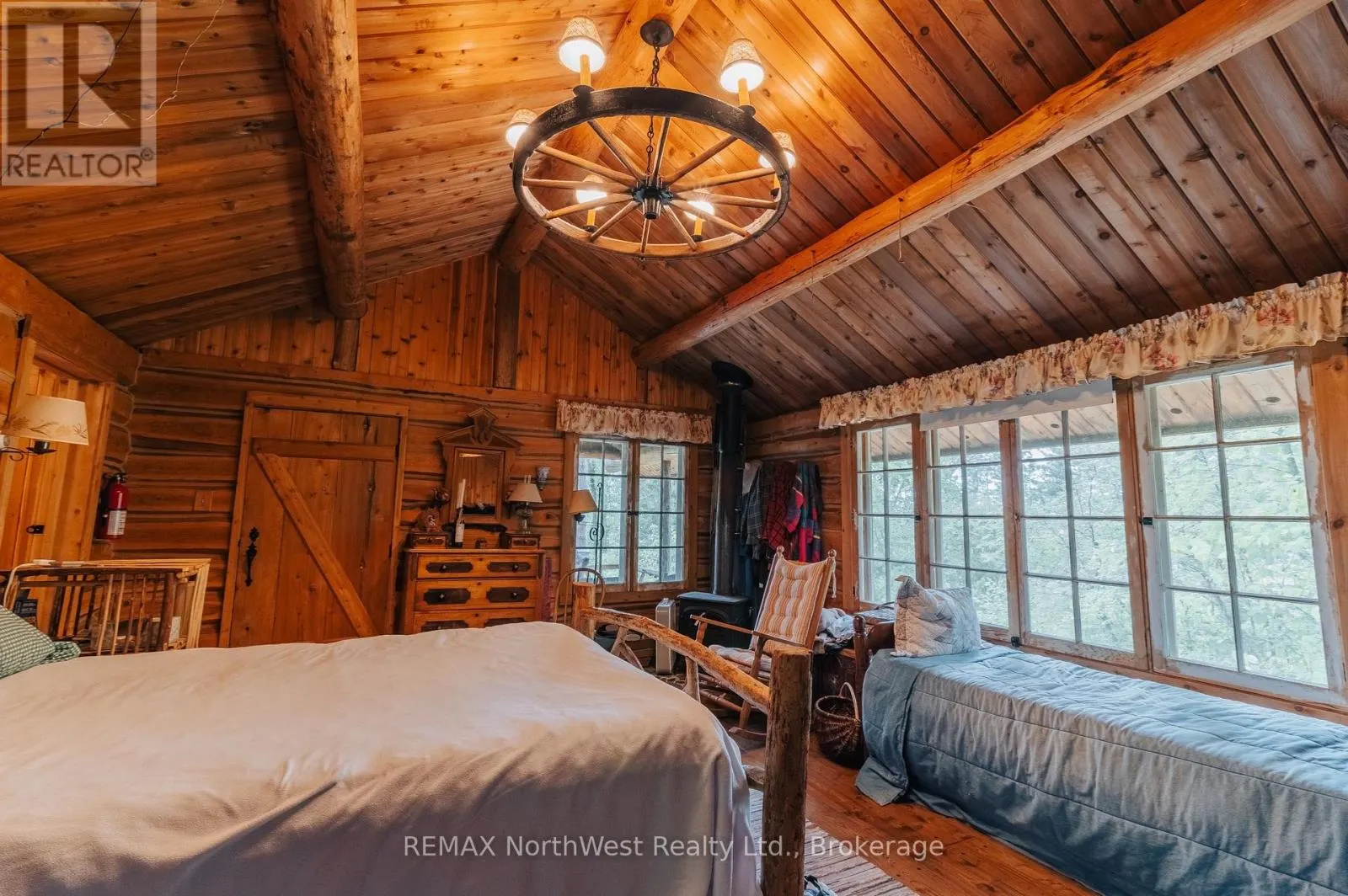 RAINY LAKE - 1 RED PINE ISLAND #Rainy Lake